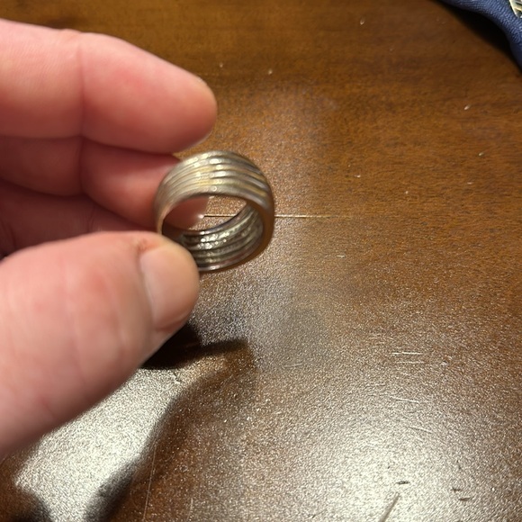 Beautiful women’s gold and silver ring - Picture 2 of 2